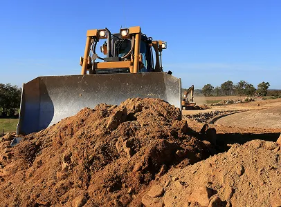 nivellement de terrain à Serazereux près de Chartres en Eure-et-Loir 28